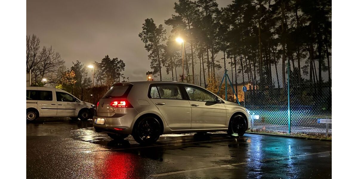 VW Golf 98.000 km 11.700 &euro; Ebergötzen 37136