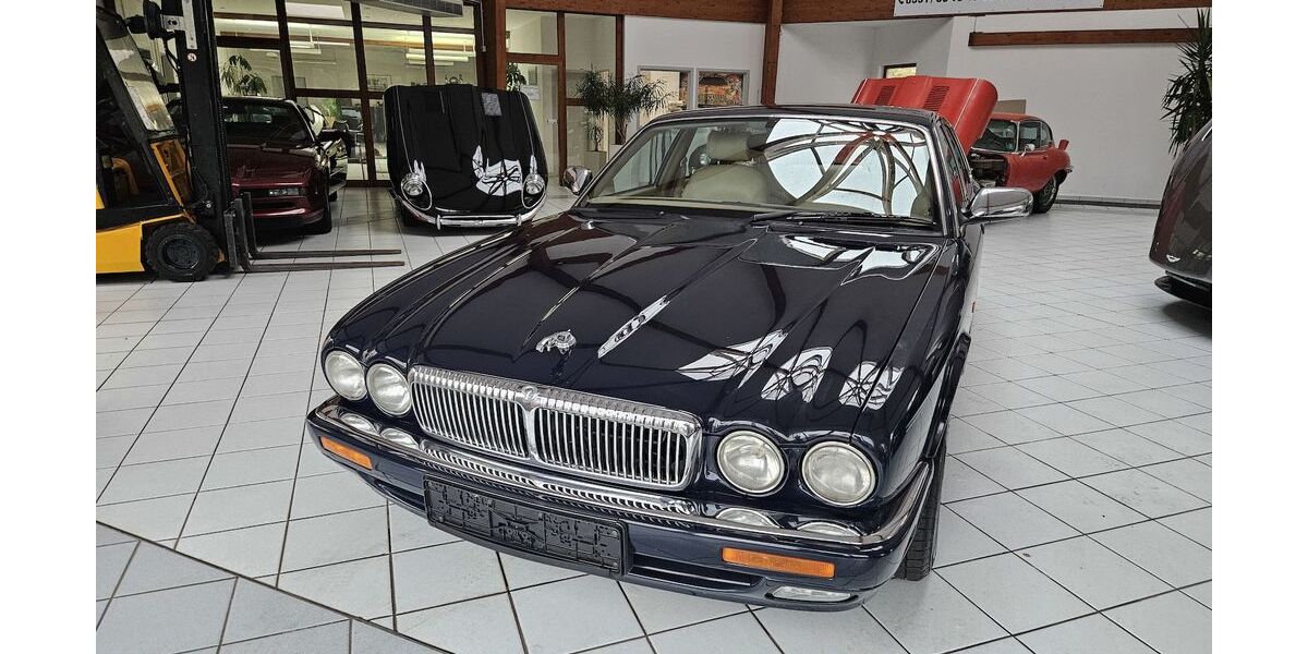 Jaguar Daimler 184.500 km 12.500 &euro; Göttingen 37079