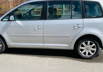 VW Touran 231.000 km 3.350 &euro; Bad Sooden Allendorf 37242