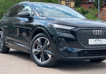 Audi Q4 1 km 48.890 &euro; Beienrode bei Göttingen 37130