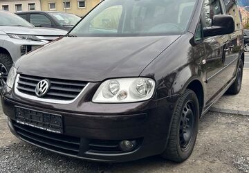 VW Caddy 273.699 km 5.900 &euro; Göttingen 37081