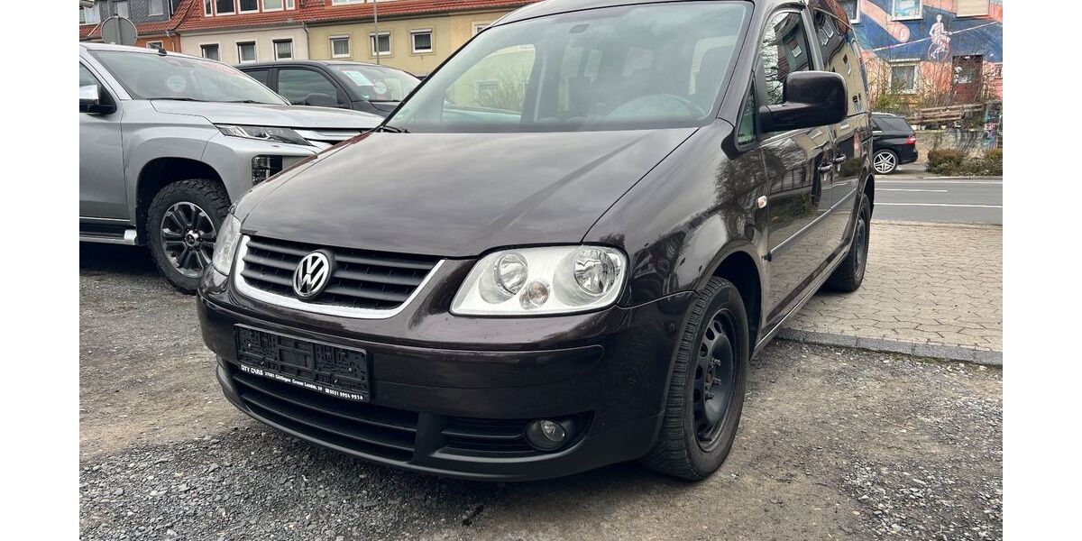 VW Caddy 273.699 km 5.900 &euro; Göttingen 37081