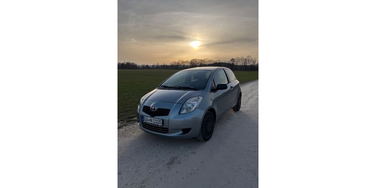 Toyota Yaris 167.000 km 2.849 &euro; Göttingen 37083