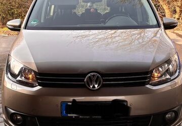 VW Touran 242.000 km 6.999 &euro; Wesertal 34399
