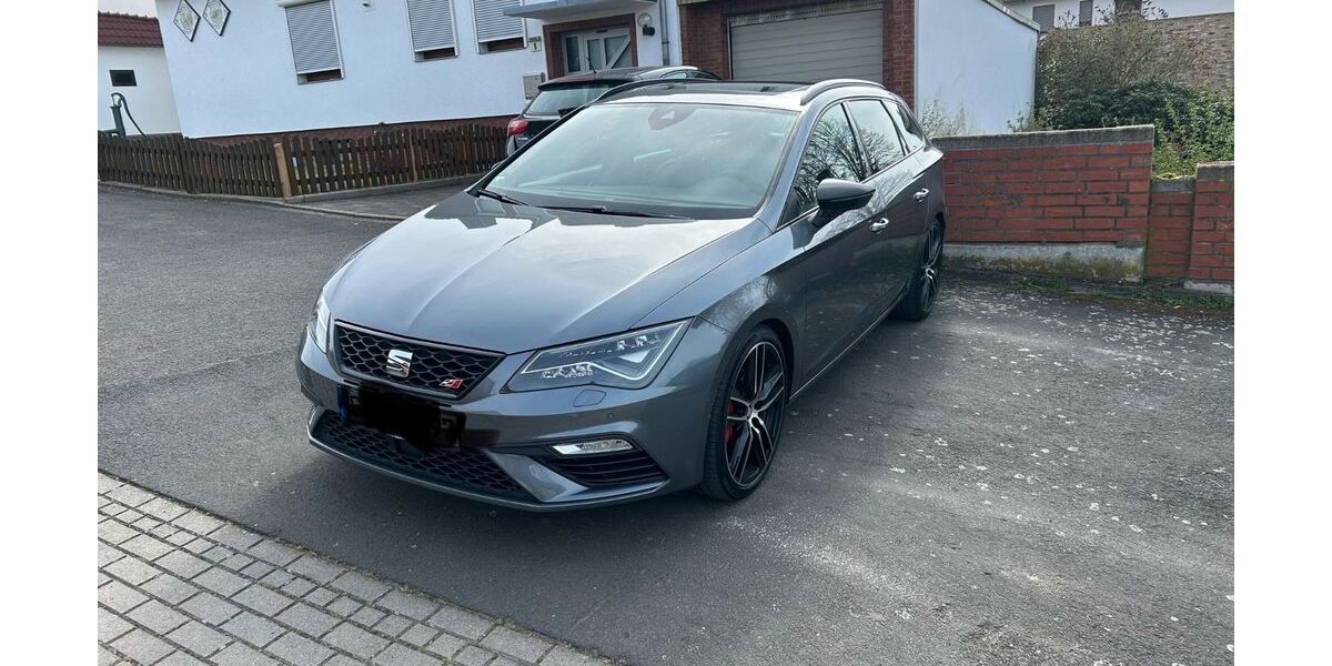 Seat Leon 84.000 km 22.900 &euro; Seulingen 37136