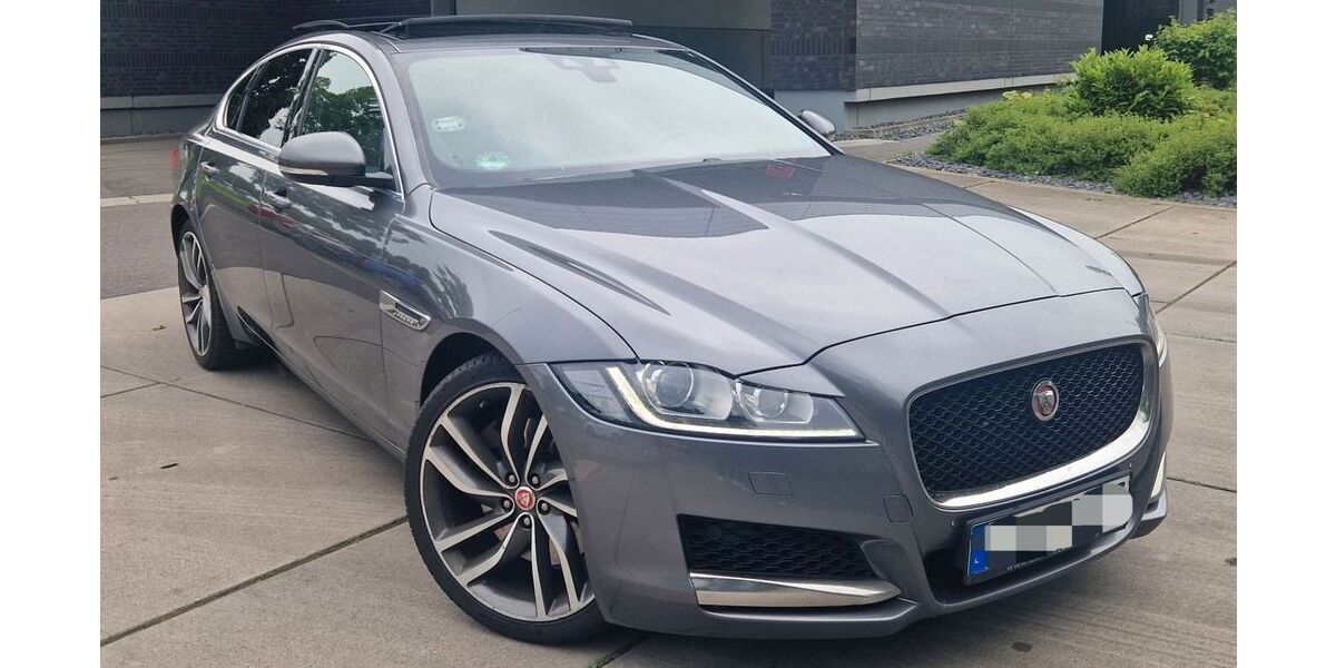 Jaguar XF 226.200 km 12.400 &euro; Göttingen 37081