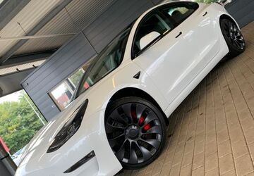 Tesla Model 3 14.990 km 40.890 &euro; Beienrode bei Göttingen 37130