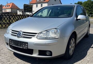 VW Golf 263.000 km 2.200 &euro; Göttingen 37081