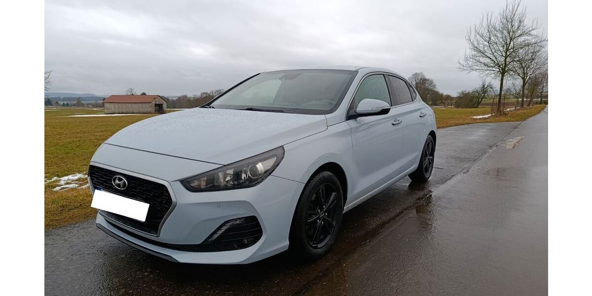 Hyundai i30 110.500 km 12.000 &euro; Steinbach 37308