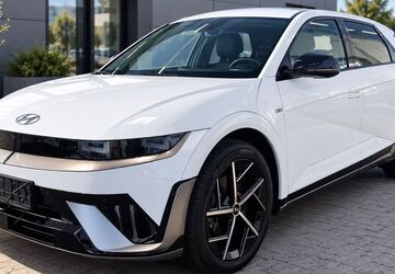 Hyundai IONIQ 19.822 km 43.790 &euro; Göttingen 37081