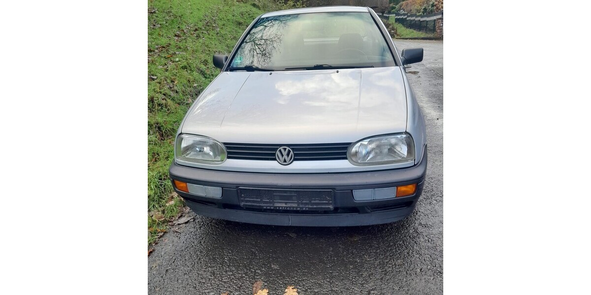 VW Golf III 82.000 km 2.490 &euro; Hardegsen 37181