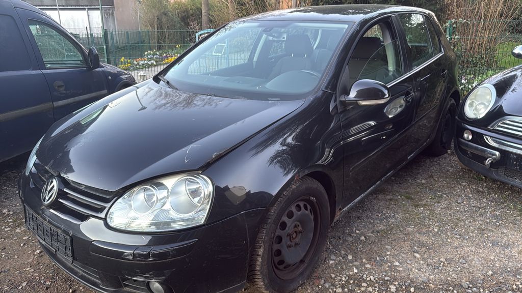 VW Golf 350.000 km 1.099 &euro; Göttingen 37079