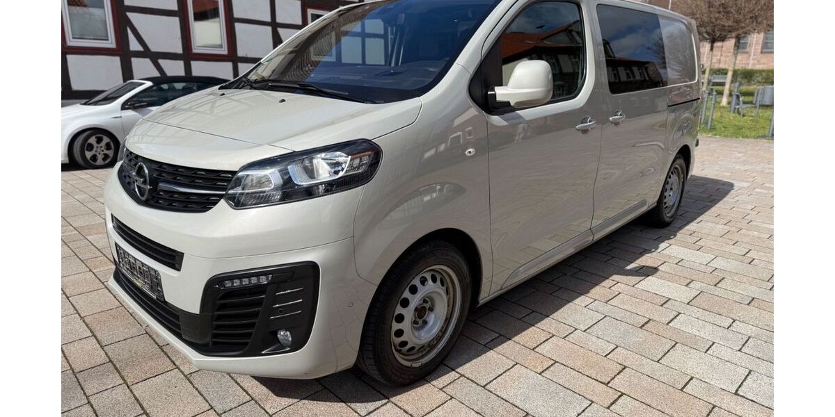 Opel Vivaro 202.190 km 14.990 &euro; Göttingen 37077