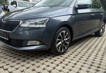 Skoda Fabia 104.900 km 8.990 &euro; Göttingen 37081