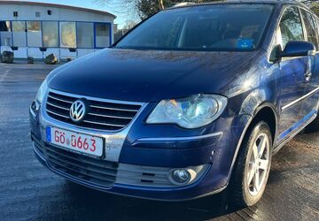 VW Touran 227.000 km 2.600 &euro; Göttingen 37081