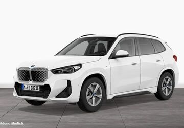 BMW iX1 13.743 km 52.507 &euro; Göttingen 37081