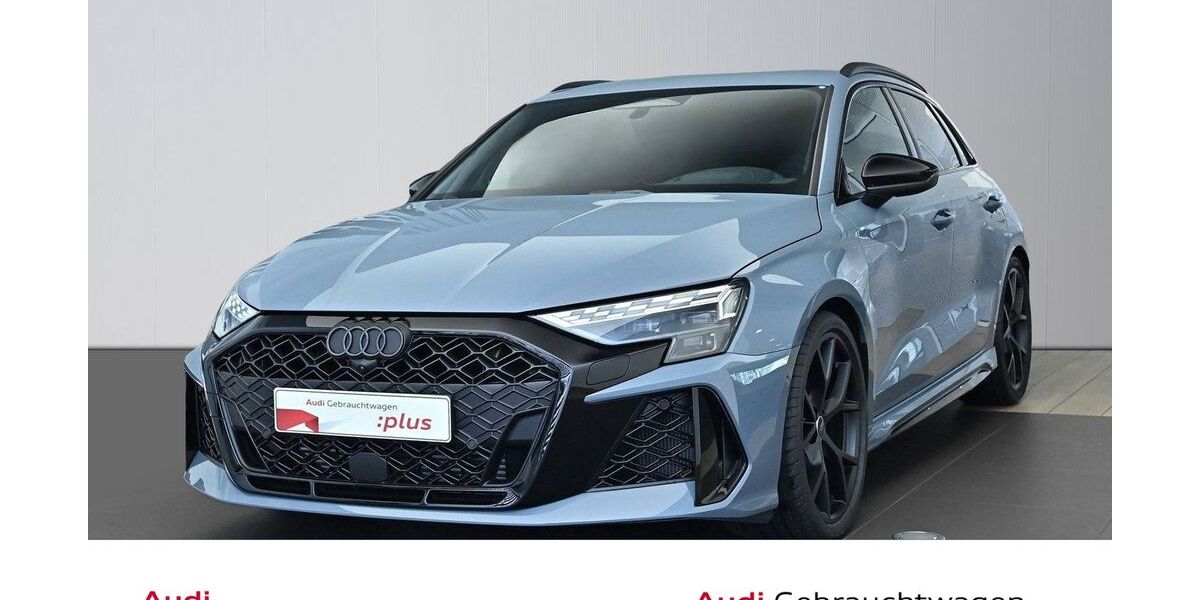 Audi RS3 2.000 km 69.890 &euro; Göttingen OT Grone 37081