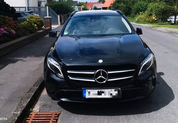 Mercedes-Benz GLA 250 158.500 km 16.500 &euro; Dransfeld 37127