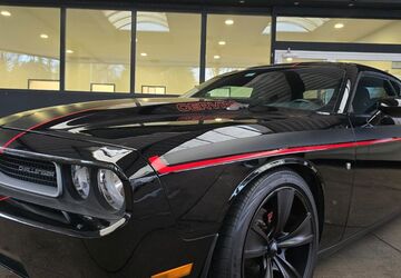 Dodge Challenger 128.000 km 18.950 &euro; Göttingen 37081