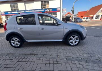 Dacia Sandero 155.500 km 4.599 &euro; Katlenburg-Lindau 37191