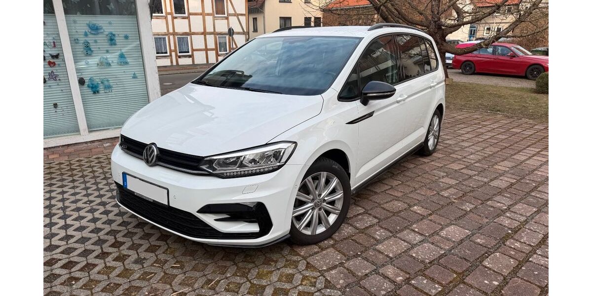 VW Touran 49.700 km 25.000 &euro; Göttingen 37077