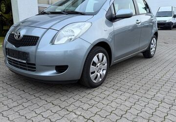 Toyota Yaris 145.328 km 2.790 &euro; Göttingen 37081