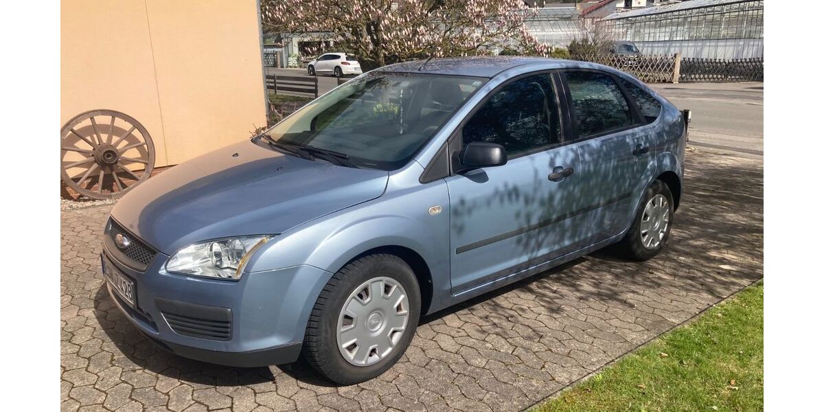 Ford Focus 97.450 km 3.350 &euro; Bad Sooden-Allendorf 37242