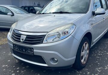 Dacia Sandero 102.000 km 1.700 &euro; Göttingen 37081