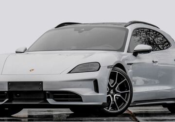 Porsche Taycan 11.950 km 127.890 &euro; Göttingen 37077