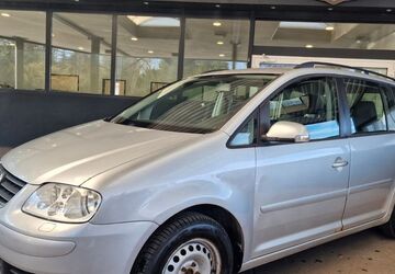 VW Touran 365.000 km 1.950 &euro; Göttingen 37081