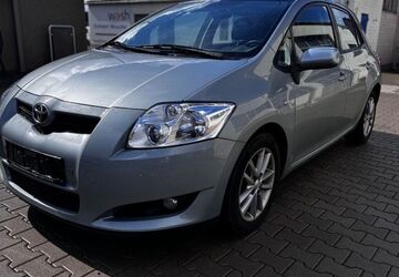 Toyota Auris 140.000 km 3.299 &euro; Nörten Hardenberg 37176