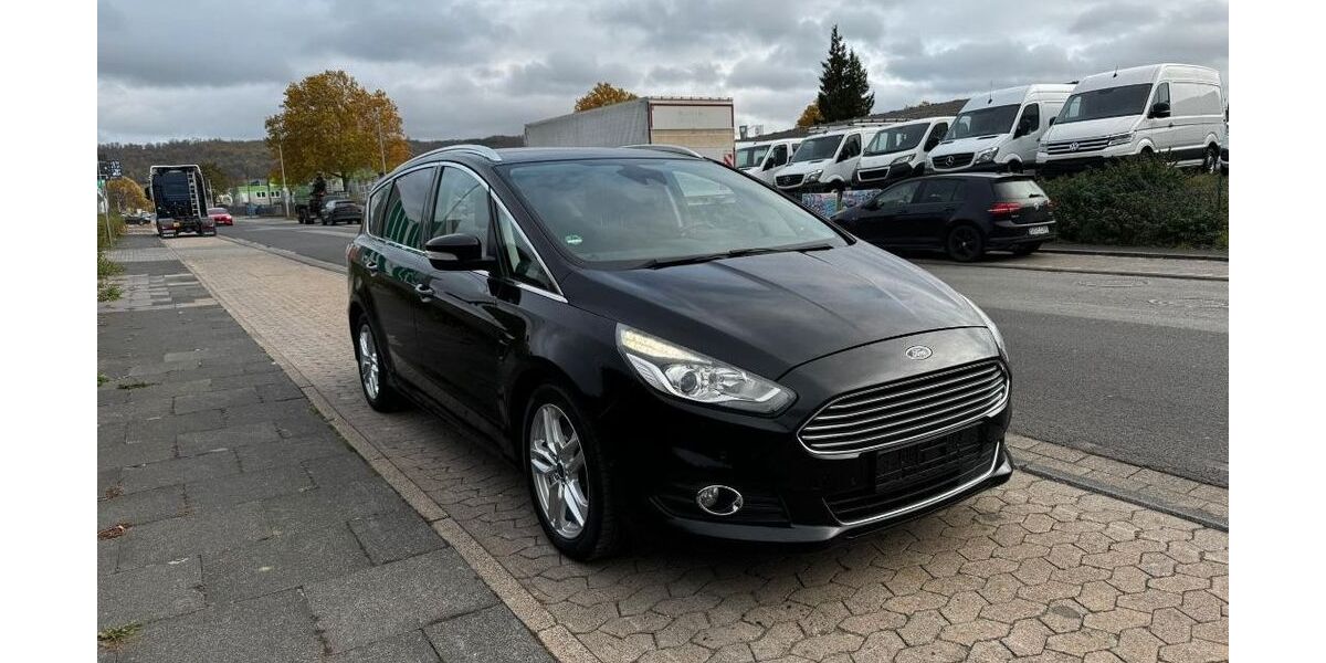 Ford S-Max 217.850 km 8.990 &euro; Northeim 37154