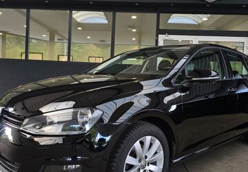 VW Golf 109.000 km 9.990 &euro; Göttingen 37081