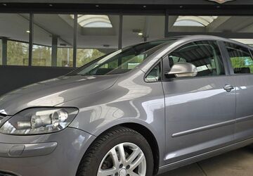 VW Golf 181.000 km 4.950 &euro; Göttingen 37081