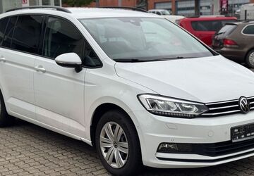 VW Touran 246.300 km 15.222 &euro; Göttingen 37077