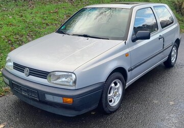 VW Golf III 82.000 km 2.490 &euro; Hardegsen 37181