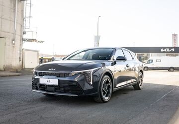 Kia K4 1.250 km 36.990 &euro; Göttingen 37077