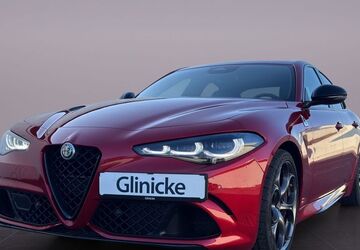 Alfa Romeo Giulia 25.000 km 71.990 &euro; Göttingen 37077
