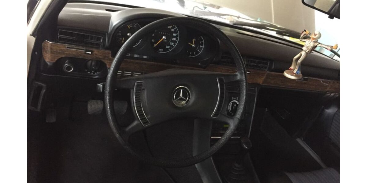 Mercedes-Benz 280 106.000 km 12.500 &euro; Duderstadt 37115