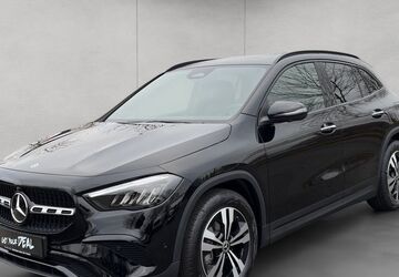 Mercedes-Benz GLA 180 8.444 km 41.850 &euro; Göttingen 37079