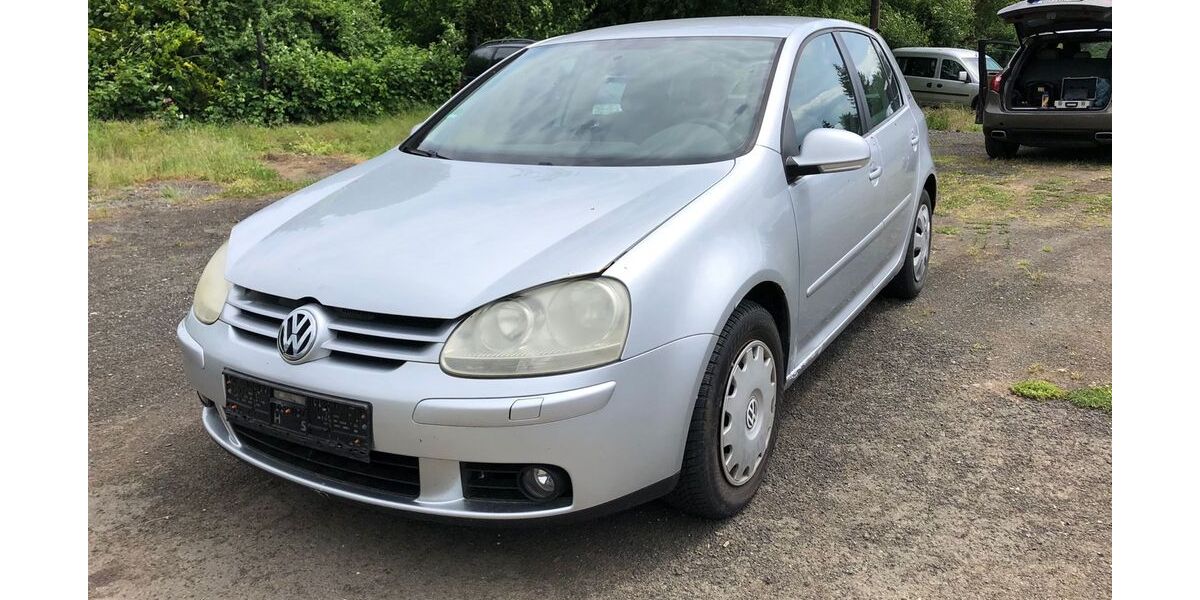 VW Golf 224.000 km 1.600 &euro; Göttingen 37081