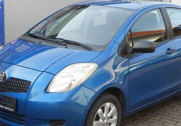 Toyota Yaris 54.000 km 4.870 &euro; Bodensee bei Göttingen 37434