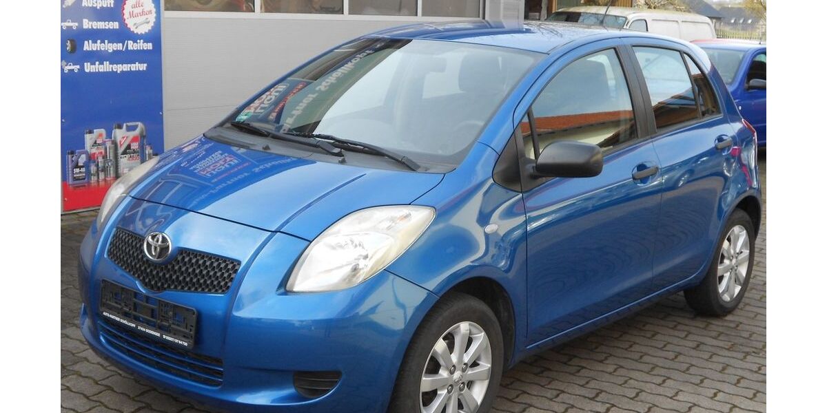 Toyota Yaris 54.000 km 4.870 &euro; Bodensee bei Göttingen 37434