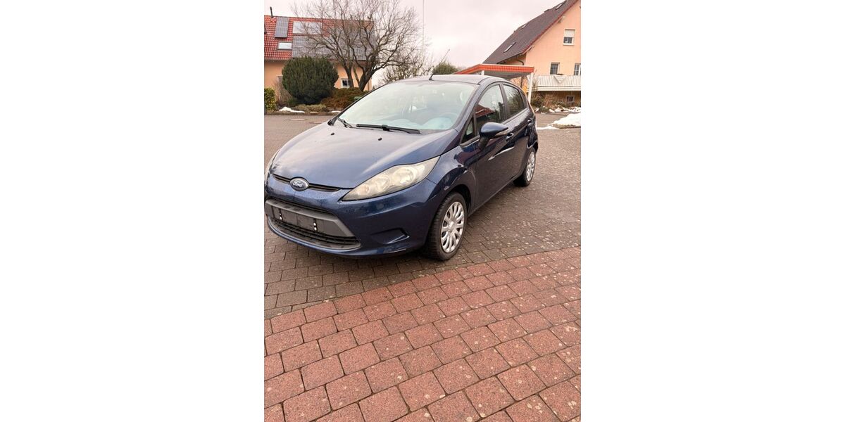 Ford Fiesta 186.000 km 2.200 &euro; Scheden 37127