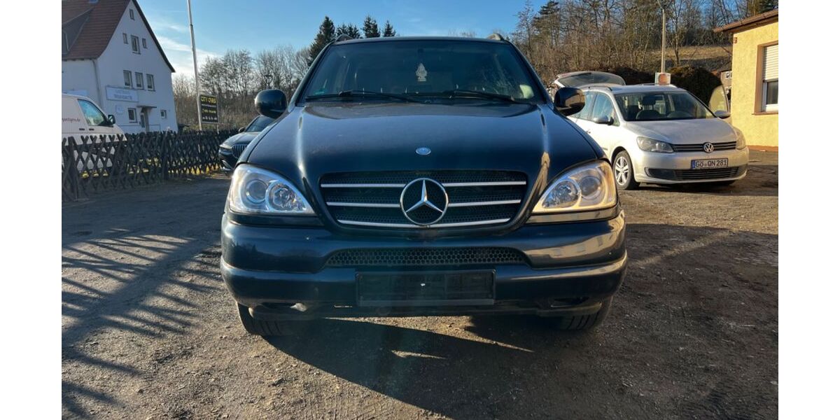 Mercedes-Benz ML 320 299.989 km 2.200 &euro; Göttingen 37081