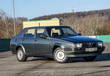 Alfa Romeo 75 87.500 km 19.890 &euro; Göttingen 37081
