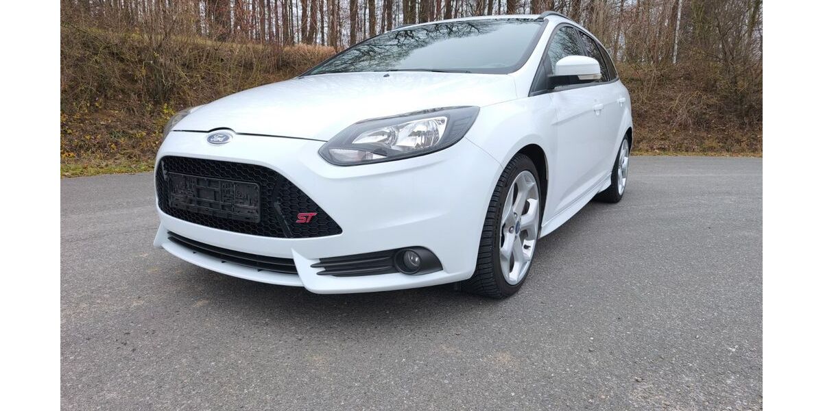 Ford Focus 177.500 km 8.999 &euro; Kalefeld 37590