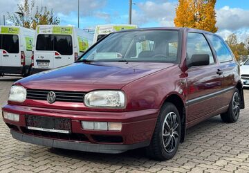 VW Golf 145.528 km 2.990 &euro; Göttingen 37081