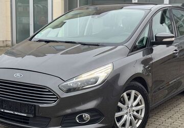 Ford S-Max 247.444 km 10.880 &euro; Göttingen 37077