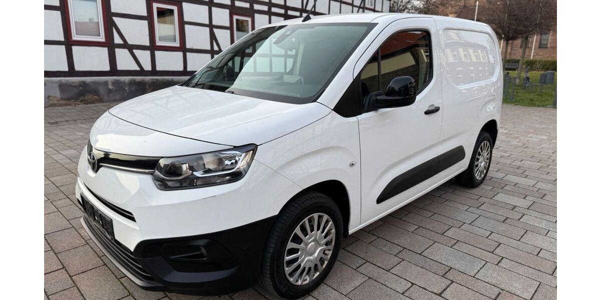 Toyota Proace (Verso) 218.421 km 8.999 &euro; Göttingen 37077